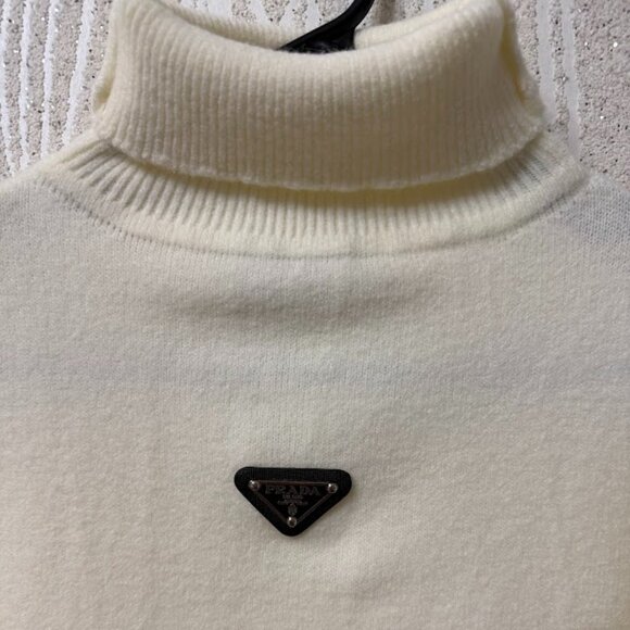 Ivory Turtleneck Wool Sweater with Logo Patch — Minimalist Soft Knit Pullover - Picture 4 of 9